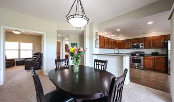 33550 N DOVE LAKES Dr 2035, Cave Creek, AZ 85331