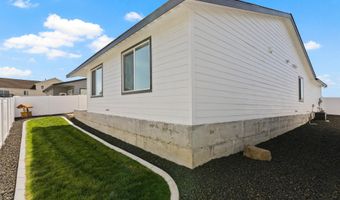 13514 W 8th Ct, Airway Heights, WA 99001