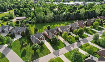 5368 Pinnacle Ct, Ann Arbor, MI 48108