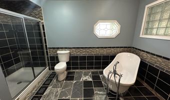 1020 E State St, Albany, IN 47320