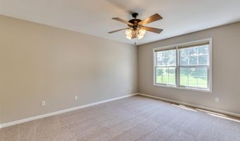 1515 Dietrich Glen Dr, Ballwin, MO 63021