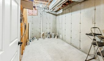 2725 Torrey Pines Dr, Billings, MT 59101