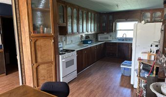 132 E Cedar Road Rd, Capitan, NM 88316