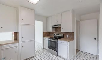 2138 Brook Hollow Dr, Abilene, TX 79605