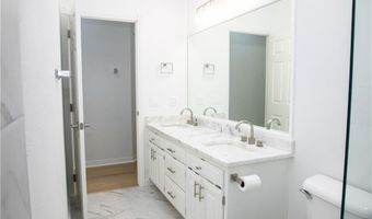 705 Drake St, Bentonville, AR 72712