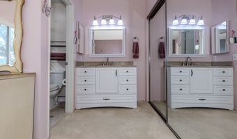 8437 E Amberwood St, Anaheim, CA 92808