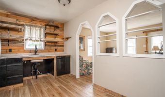 3650 NE 54th Pl, Des Moines, IA 50317