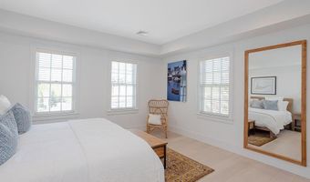 23 Catherine St, Newport, RI 02840