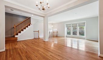 21 STERLING Ct, Rockville, MD 20850