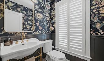 223 MONTGOMERY, Alexandria, VA 22314