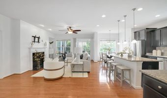 20997 POTOMAC TRAIL Cir, Ashburn, VA 20148