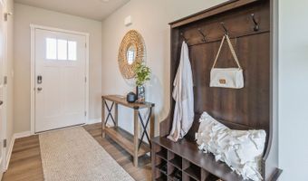 2211 Bugge Dr Plan: Sydney, Adel, IA 50003