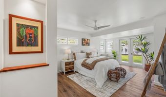 121 Kaha St, Kailua, HI 96734