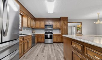 925 Valley Dr, Attalla, AL 35954
