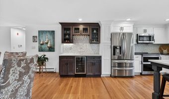 15 Lovejoy Rd, Andover, MA 01810