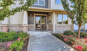 17126 SW SNOWDALE St 106, Beaverton, OR 97007