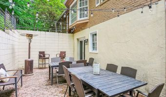 9201 LAUREL OAK Dr, Bethesda, MD 20817