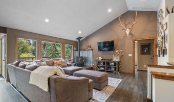 42520 TESTAMENT CREEK Rd, Beaver, OR 97108