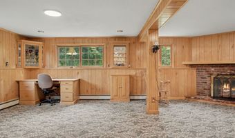 7 Wheeler Dr, Danbury, CT 06811