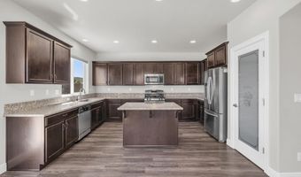214 Red Oak Dr, Fernley, NV 89408