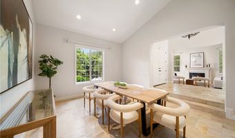 15850 Seville Ln, Encino, CA 91436