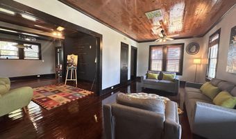 509 E Saint Victor St, Abbeville, LA 70510