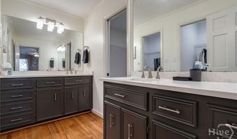 105 Moss Side Dr, Athens, GA 30607