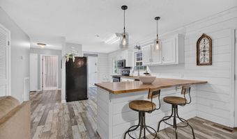 526 Muscadine Dr, Ashville, AL 35953