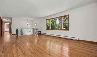 17 Green Hill Rd, Bethany, CT 06524
