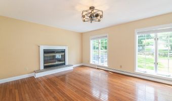 33 Huntsville Rd, Andover, NJ 07860