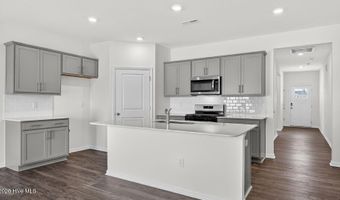 676 Wilder Bloom Path, Aberdeen, NC 28315
