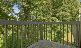 53 Manorwood Dr 53, Branford, CT 06405
