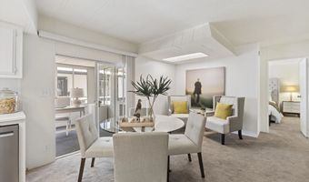 7026 San Bartolo St 18, Carlsbad, CA 92011