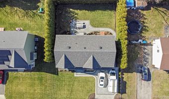 123 Columbus Blvd, Amityville, NY 11701