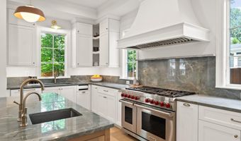 6213 DAHLONEGA Rd, Bethesda, MD 20816