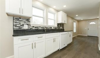 71 ST Elizabeth 1, Bristol, RI 02809