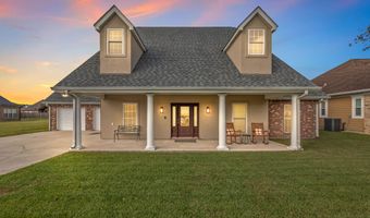 302 Riverside Dr, Berwick, LA 70342