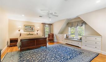 340 Newman Ave, East Providence, RI 02916