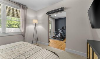 42460 MILDRED LANDING Sq, Ashburn, VA 20148