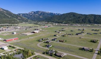 216 COLUMBINE St, Alpine, WY 83128