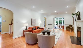 2739 CHESAPEAKE St NW, Washington, DC 20008