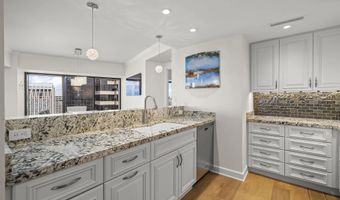 200 Harbor Dr 3702, San Diego, CA 92101