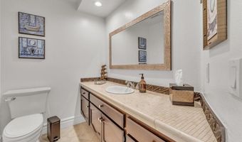 6066 Lake Lindero Dr, Agoura Hills, CA 91301