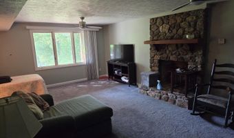 477 Briarwood Dr, Amherst, VA 24521