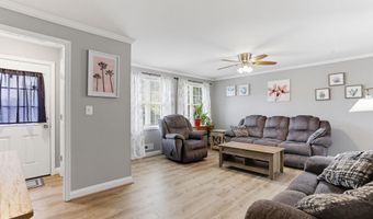 645 WALKER St, Aberdeen, MD 21001