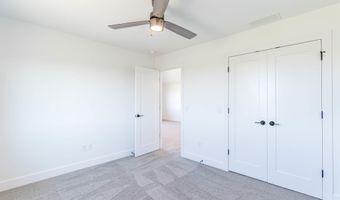 2217 Golfview Dr, Auburn, IN 46706