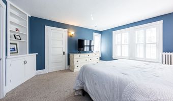 11 Roberts Ave, Bar Harbor, ME 04609