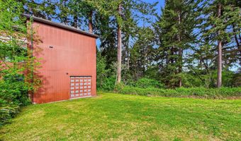 448 Tanglewood Rd, Arcata, CA 95521