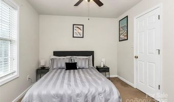 7707 Brisbane Ct, Charlotte, NC 28215