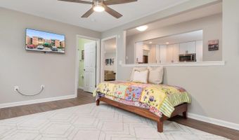 2900 Shipmaster Way #302, Annapolis, MD 21401
